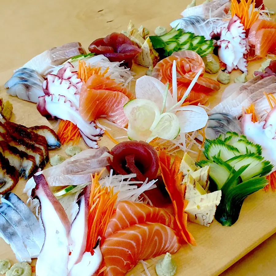 Sashimi-Platte für vier